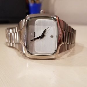 Nixon "The Player" with diamond on Face